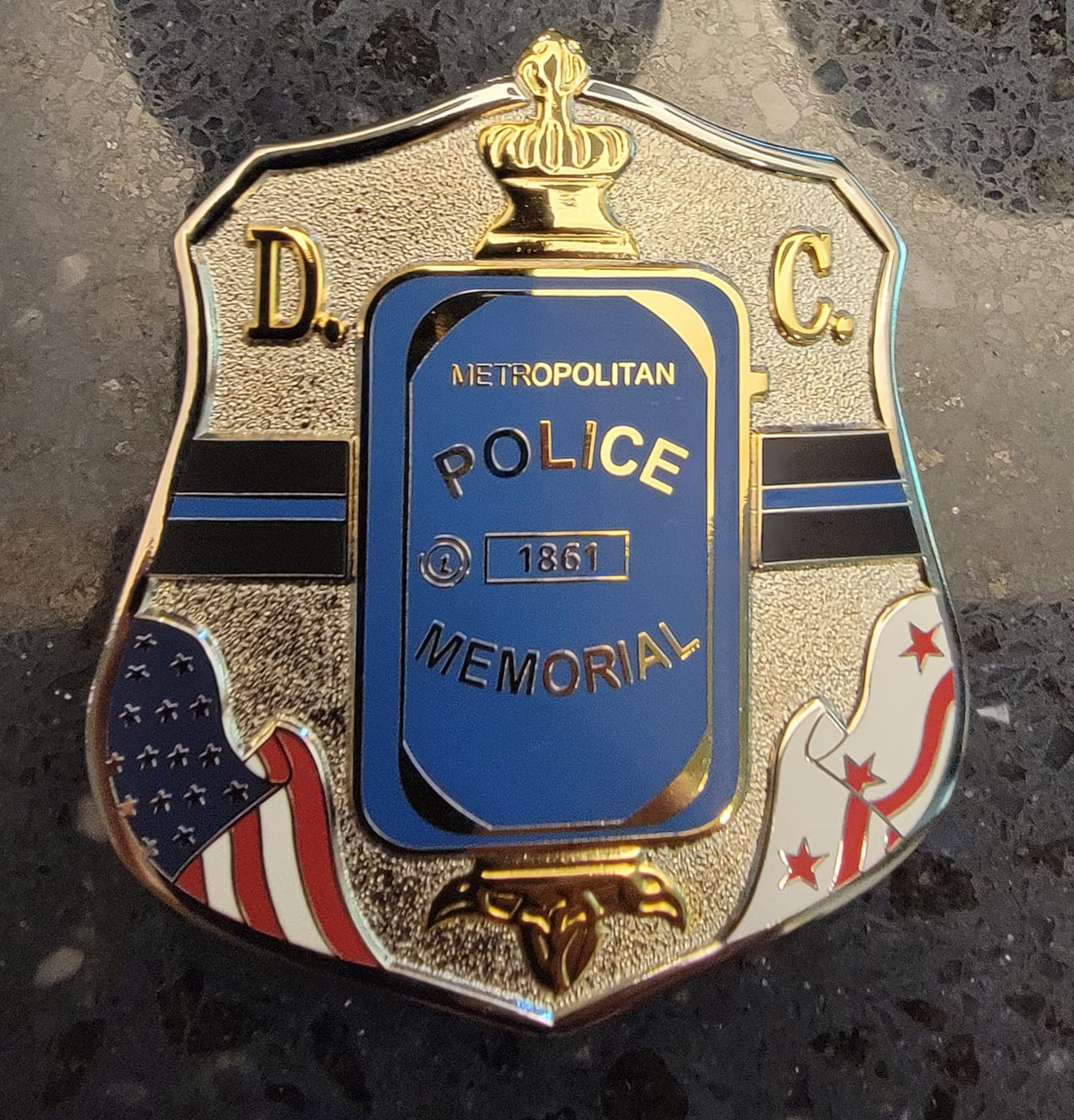 Opportunity To Purchase DC MPD Memorial Badge - Washington, DC MPD